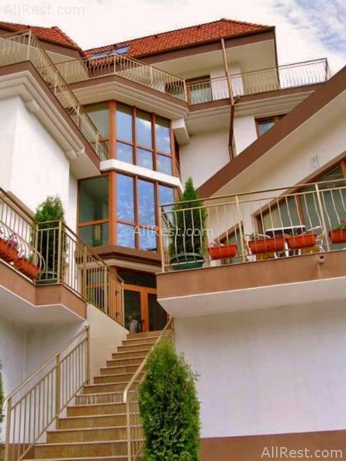 Crystal Hotel 
